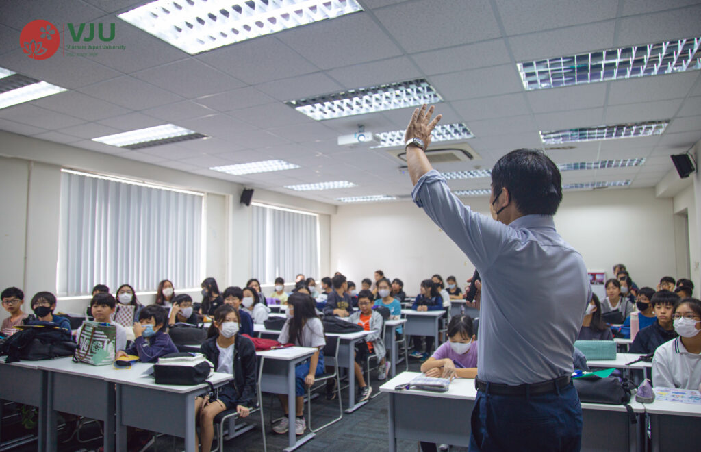ハノイ日本人学校との交流会を実施。小学6年生の来訪