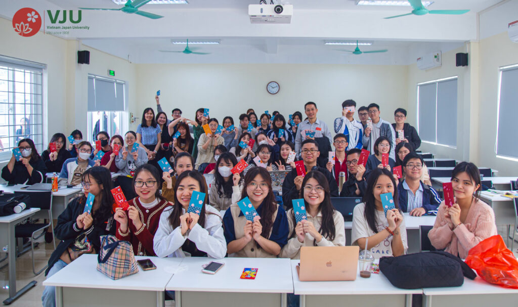 Lucky money – Sending Good Luck to VJU students